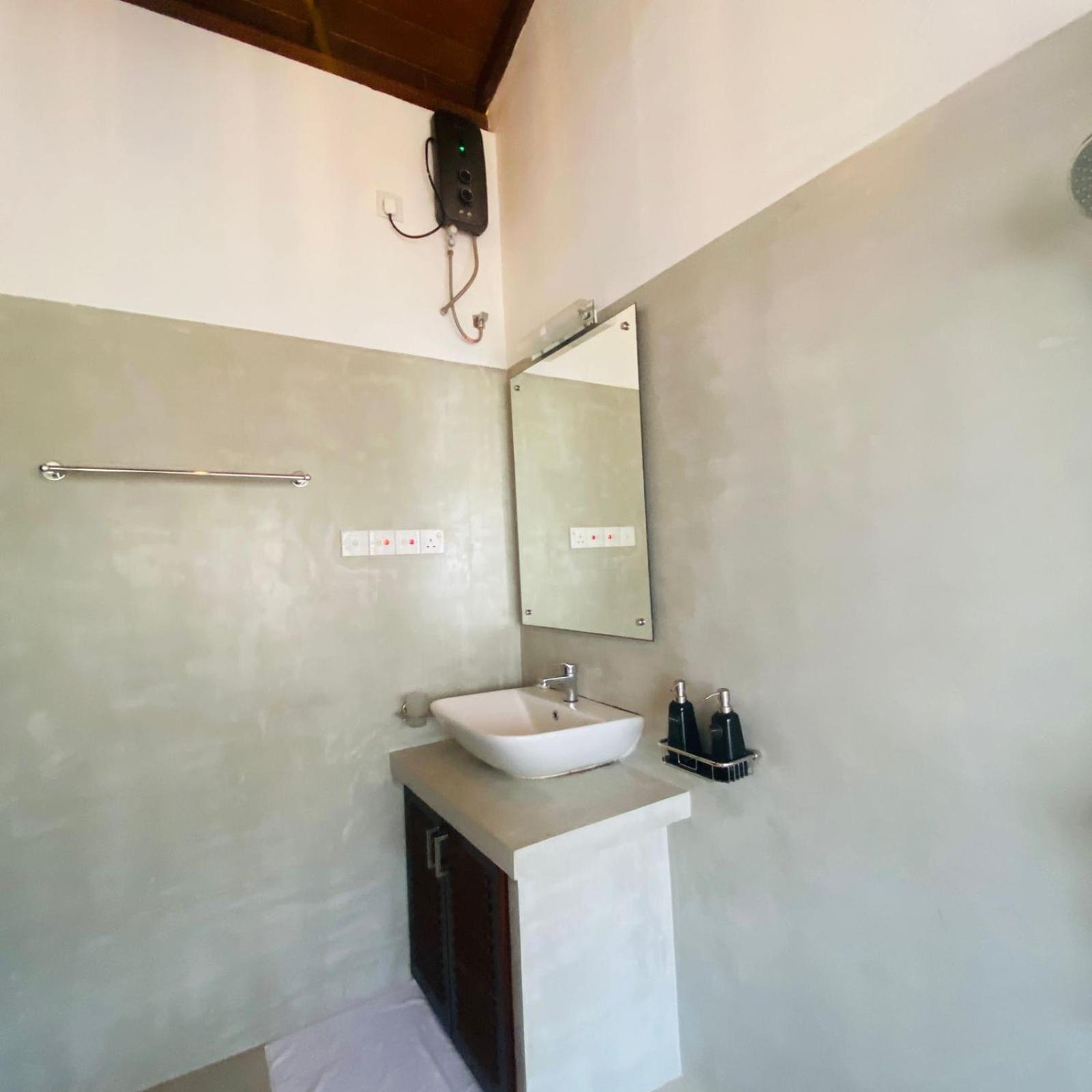 Shima Guni Beach Club Hotel Matara Rum bild